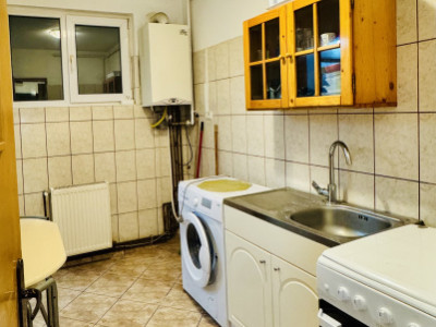 Apartament 2 camere -zona Calea Bucuresti, etaj 1