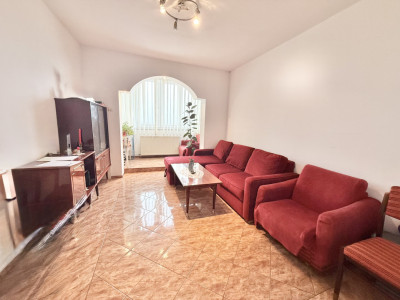 Apartament 3 camere, Astra