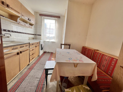 Apartament 2 camere decomandat Rezervat