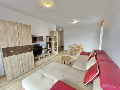 Apartament cu 2 camere Avantgarden Tractorul zona Coresi