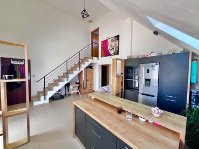 Apartament 3 camere pe 2 niveluri, terasa generoasa